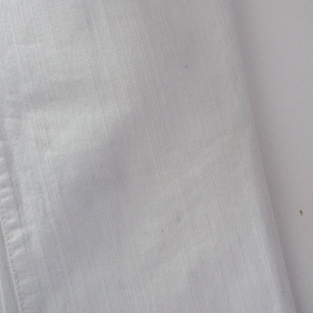 Liz Claiborne White Jeans Size 10 - Picture 4 of 16